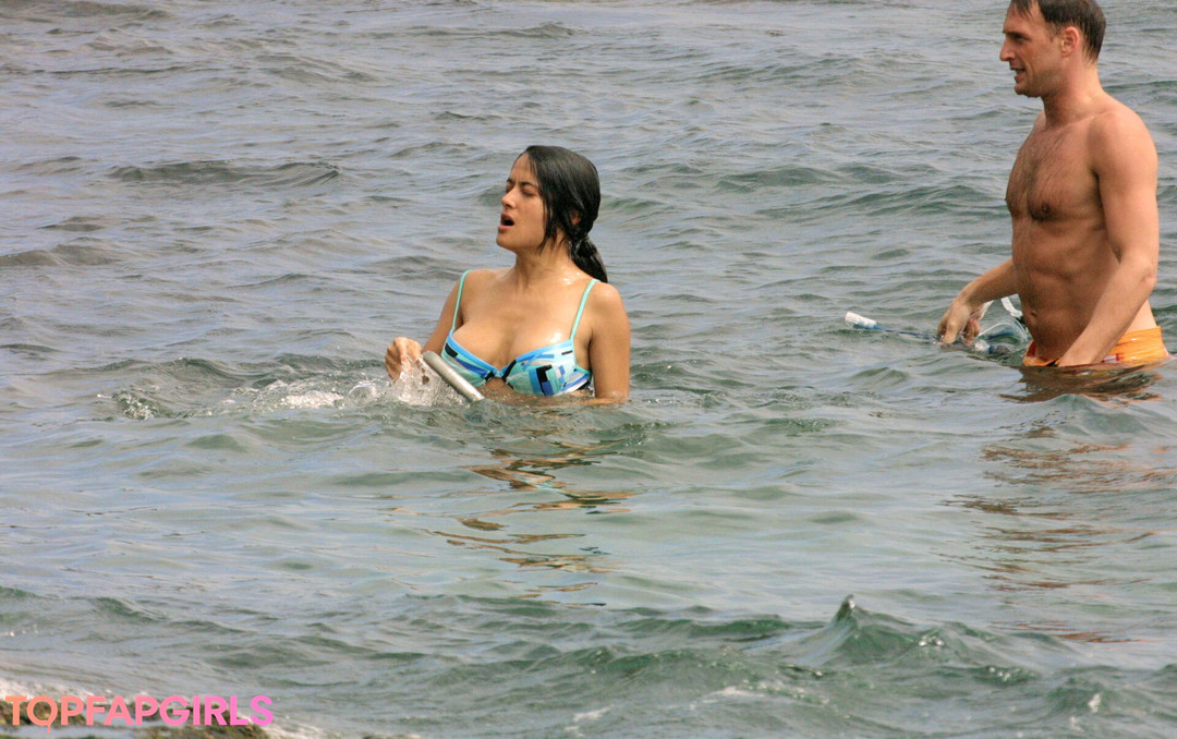 Foto desnuda filtrada de OnlyFans de Salma Hayek #262 Foto desnuda filtrada de OnlyFans de Salma Hayek #262