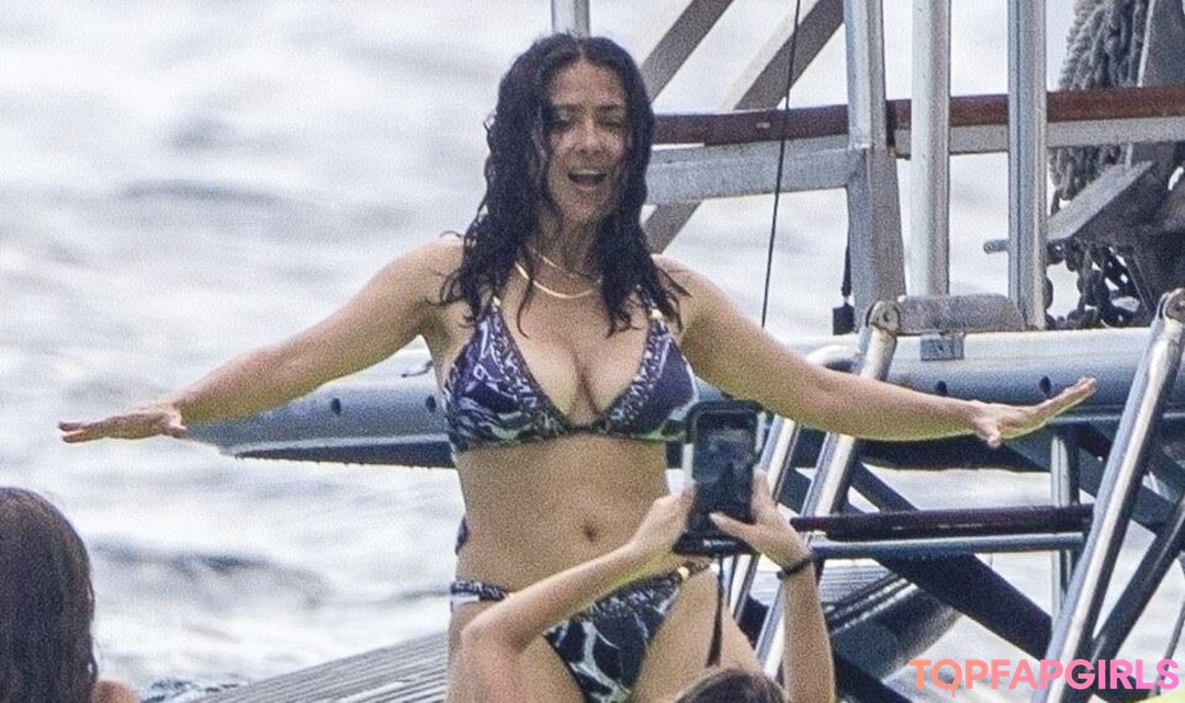 Foto desnuda filtrada de OnlyFans de Salma Hayek #754 Foto desnuda filtrada de OnlyFans de Salma Hayek #754