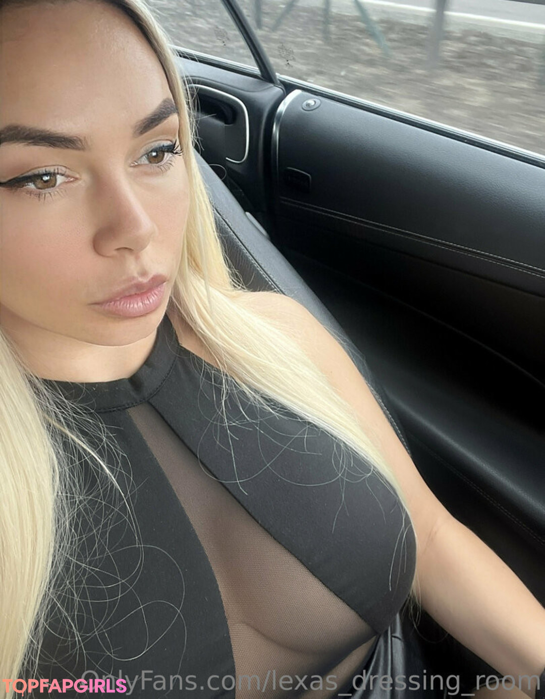 Foto desnuda filtrada de OnlyFans de Lexasdressingroom #43 Foto desnuda filtrada de OnlyFans de Lexasdressingroom #43