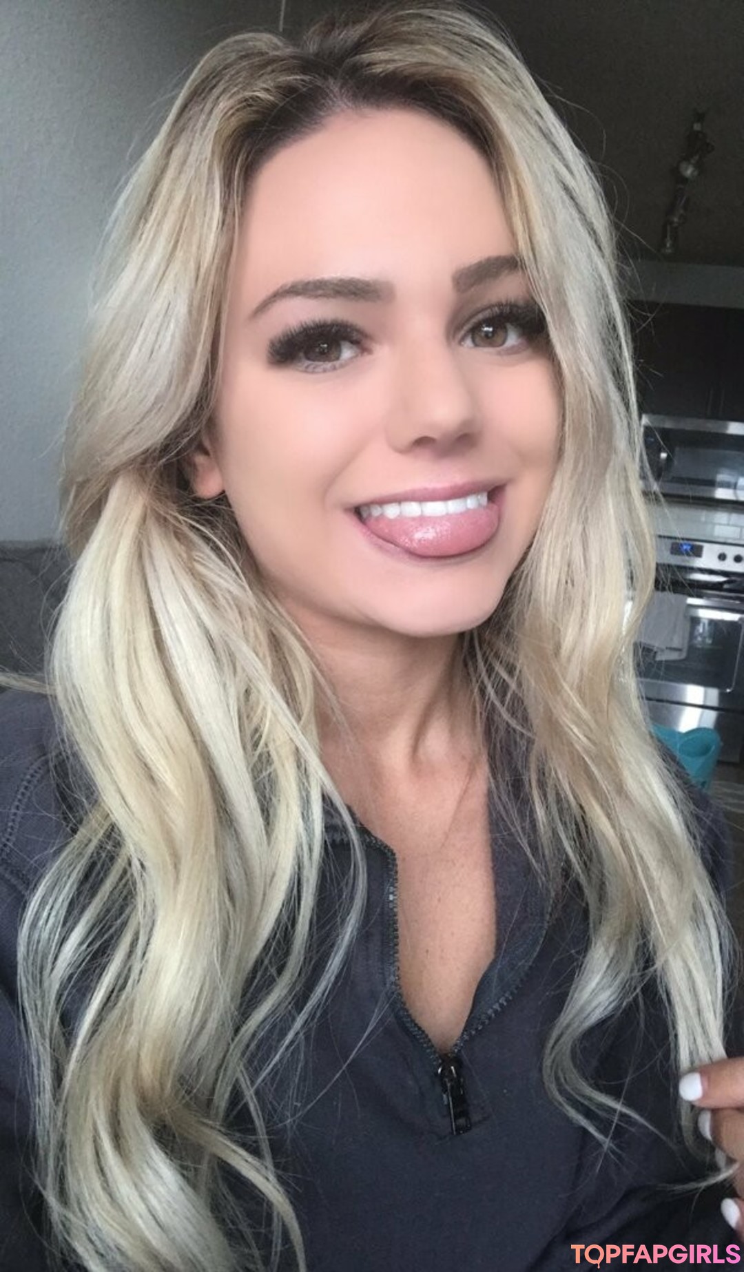 Foto desnuda filtrada de OnlyFans de Xxxvanessaxxx #477 Foto desnuda filtrada de OnlyFans de Xxxvanessaxxx #477