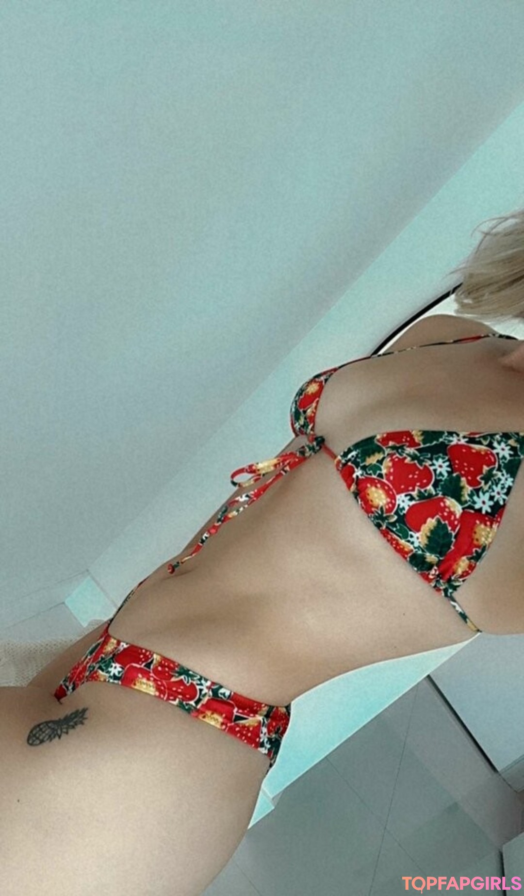 Foto desnuda filtrada de OnlyFans de Pineapplebrat #1003 Foto desnuda filtrada de OnlyFans de Pineapplebrat #1003