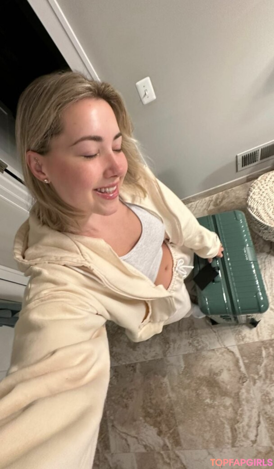 Foto desnuda filtrada de OnlyFans de Pineapplebrat #1223