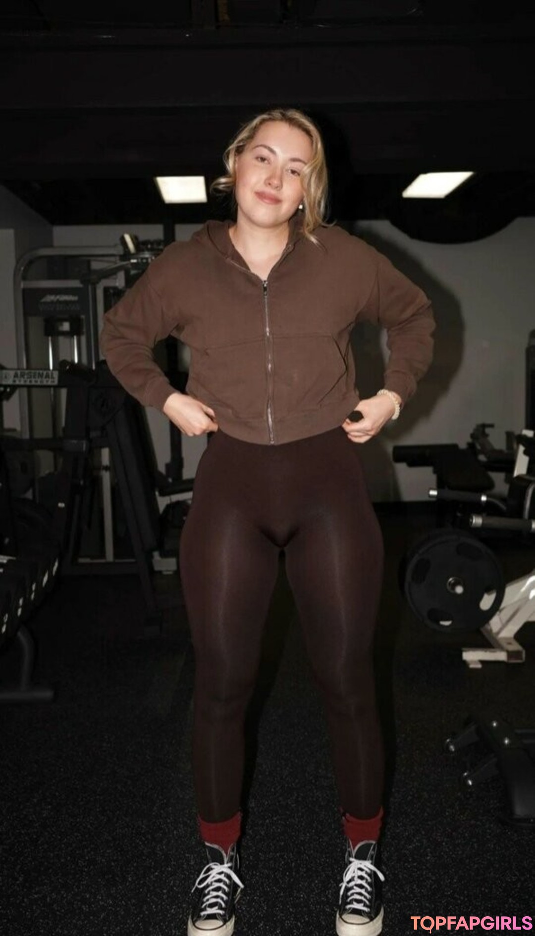 Foto desnuda filtrada de OnlyFans de Pineapplebrat #437 Foto desnuda filtrada de OnlyFans de Pineapplebrat #437