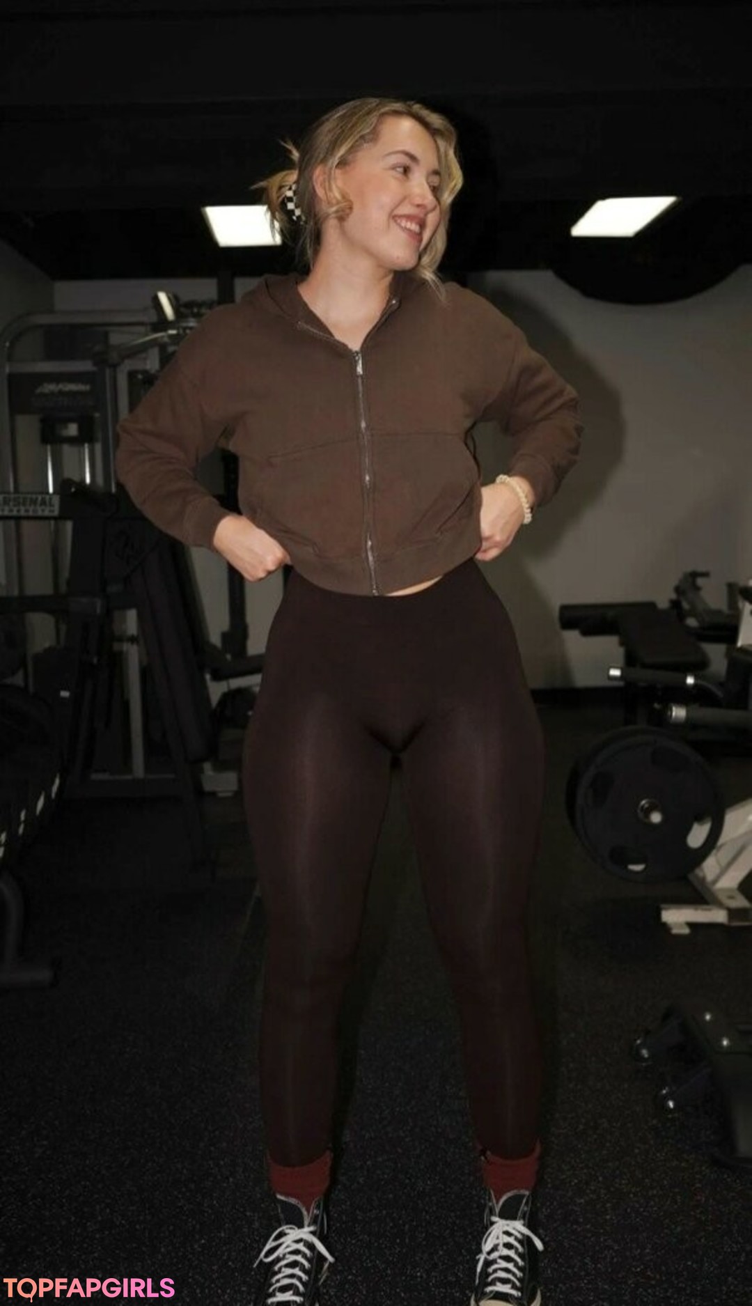 Foto desnuda filtrada de OnlyFans de Pineapplebrat #438 Foto desnuda filtrada de OnlyFans de Pineapplebrat #438