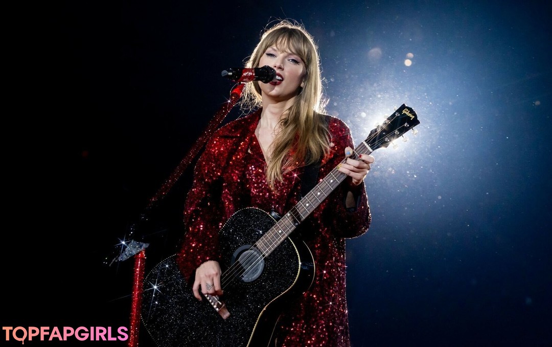 Foto desnuda filtrada de OnlyFans de Taylor Swift #1386
