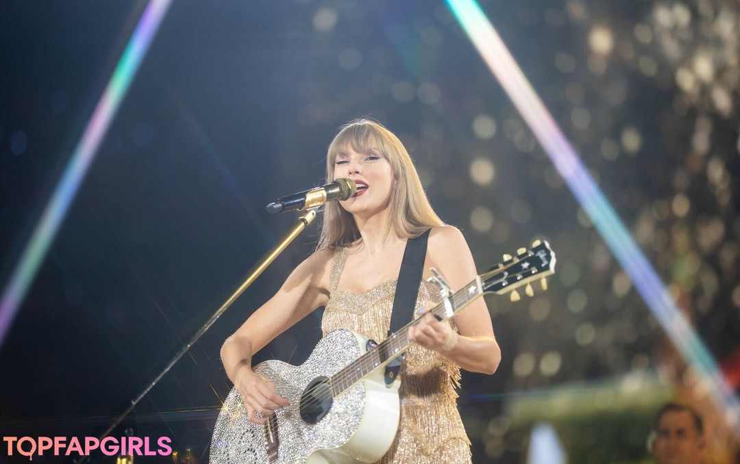 Foto desnuda filtrada de OnlyFans de Taylor Swift #1397