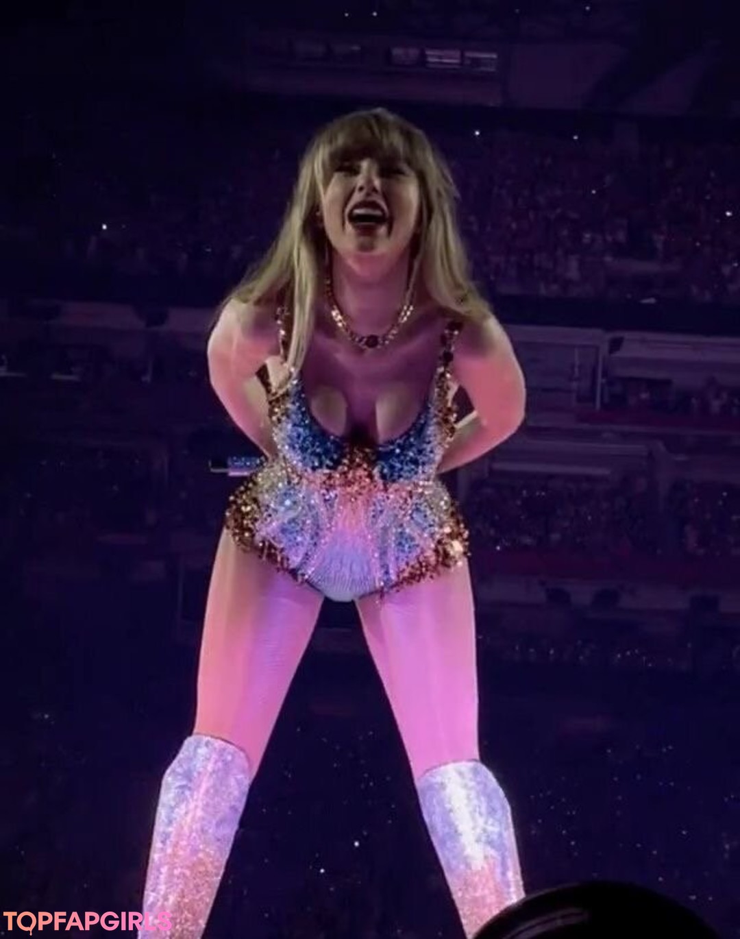 Foto desnuda filtrada de OnlyFans de Taylor Swift #1429