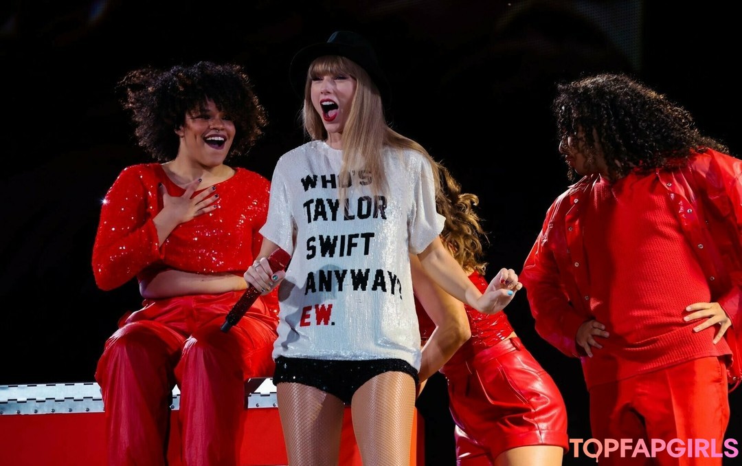 Foto desnuda filtrada de OnlyFans de Taylor Swift #1782