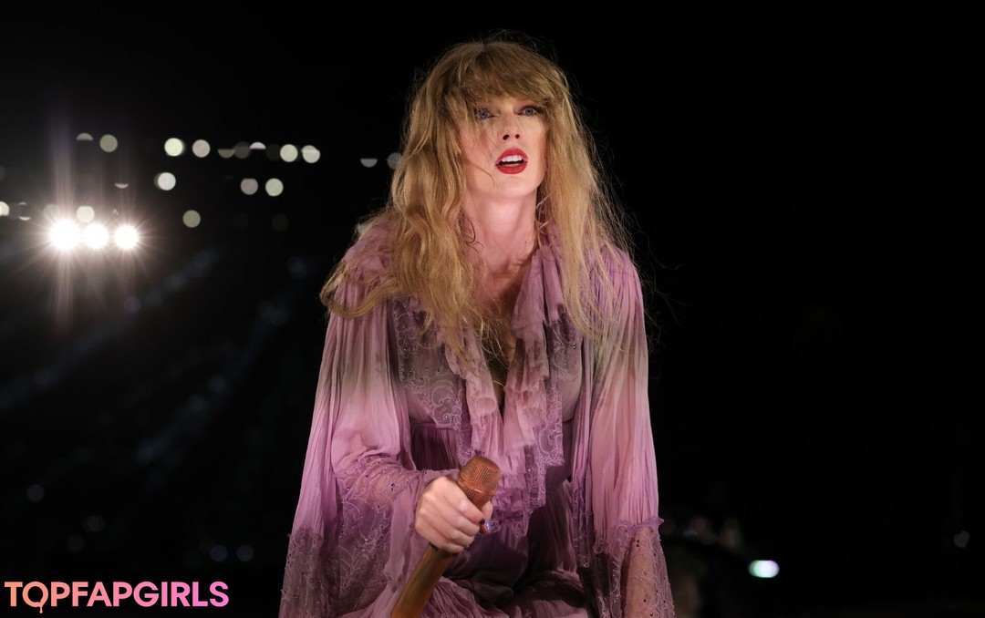 Foto desnuda filtrada de OnlyFans de Taylor Swift #2064 Foto desnuda filtrada de OnlyFans de Taylor Swift #2064