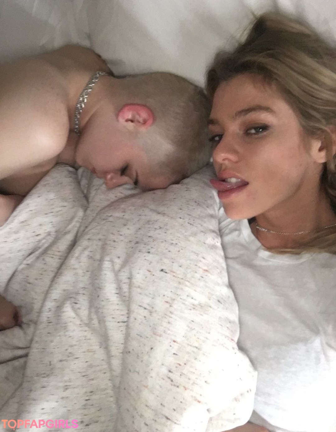 Foto desnuda filtrada de OnlyFans de Kristen Stewart #35 Foto desnuda filtrada de OnlyFans de Kristen Stewart #35