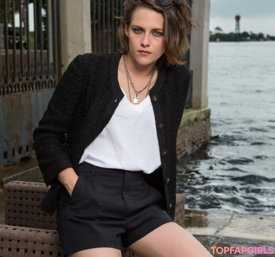 Foto desnuda filtrada de OnlyFans de Kristen Stewart #360 Foto desnuda filtrada de OnlyFans de Kristen Stewart #360