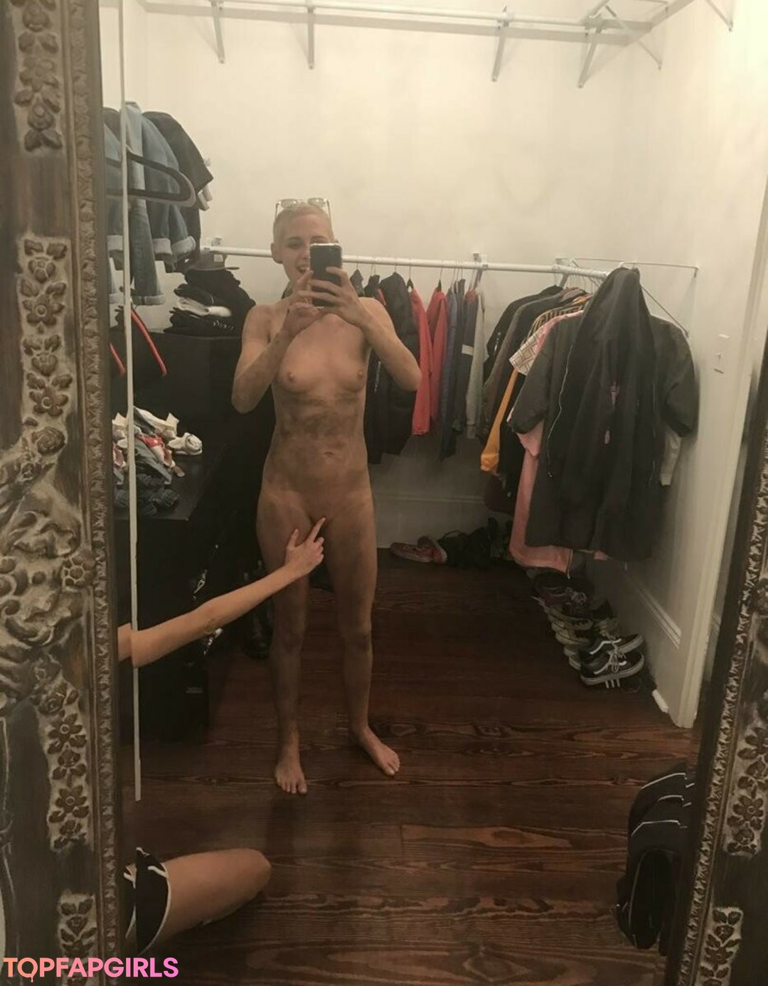 Foto desnuda filtrada de OnlyFans de Kristen Stewart #646 Foto desnuda filtrada de OnlyFans de Kristen Stewart #646