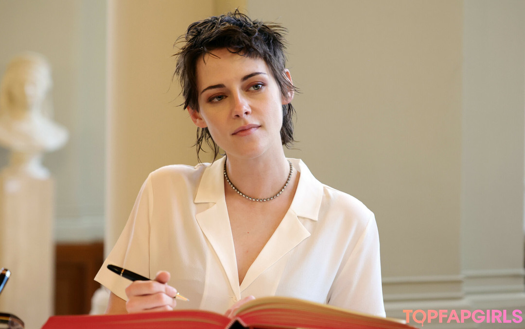 Foto desnuda filtrada de OnlyFans de Kristen Stewart #722 Foto desnuda filtrada de OnlyFans de Kristen Stewart #722