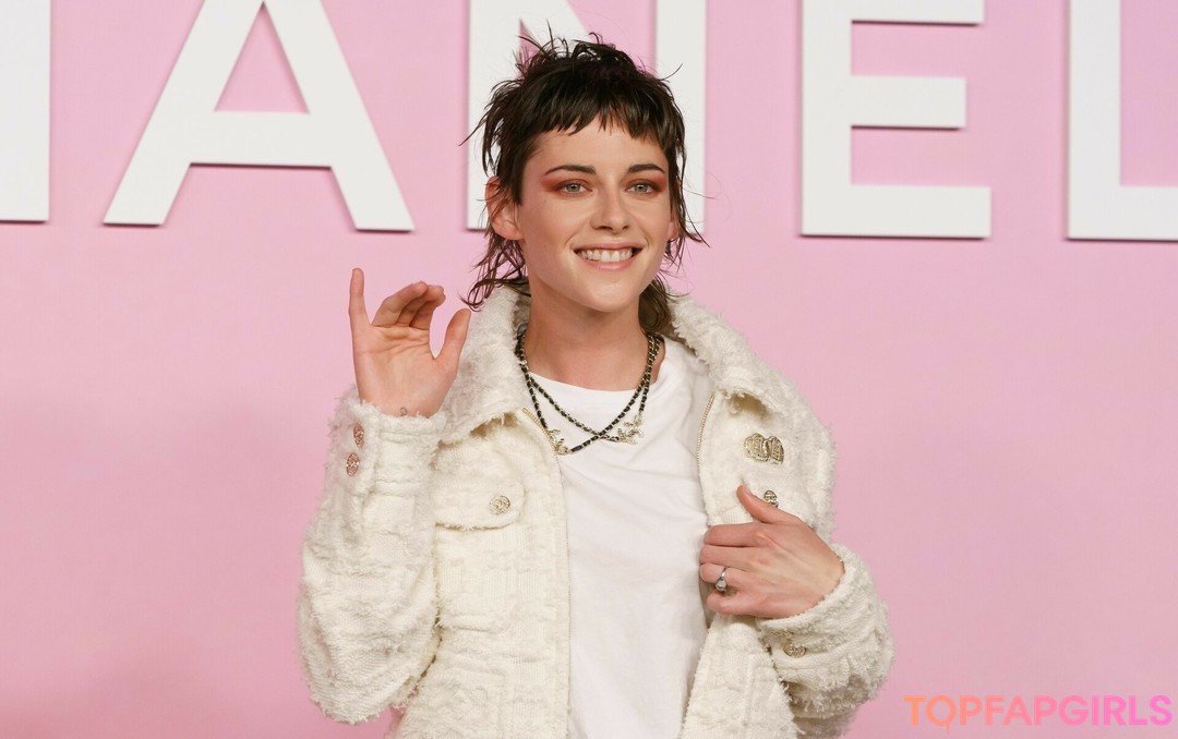 Foto desnuda filtrada de OnlyFans de Kristen Stewart #839 Foto desnuda filtrada de OnlyFans de Kristen Stewart #839