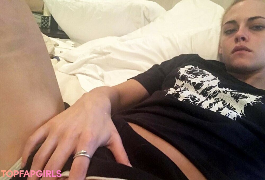 Foto desnuda filtrada de OnlyFans de Kristen Stewart #873 Foto desnuda filtrada de OnlyFans de Kristen Stewart #873