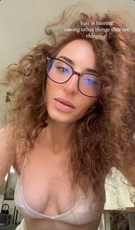 Lindsay Demeola