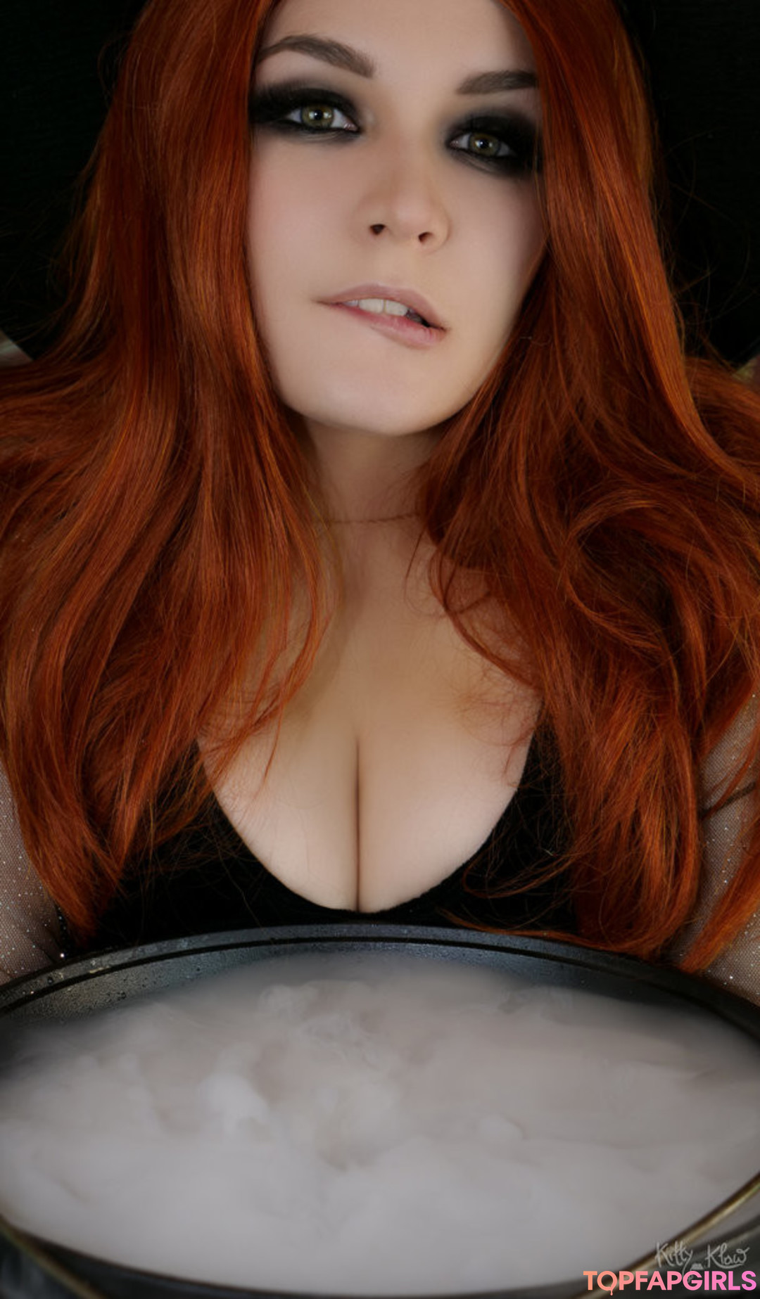 Foto desnuda filtrada de OnlyFans de Asmr Kittyklaw #105 Foto desnuda filtrada de OnlyFans de Asmr Kittyklaw #105