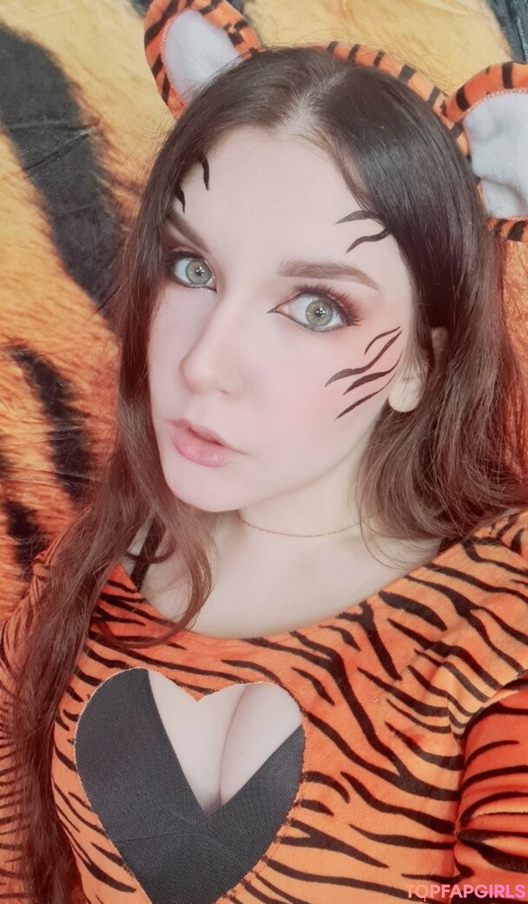 Foto desnuda filtrada de OnlyFans de Asmr Kittyklaw #796 Foto desnuda filtrada de OnlyFans de Asmr Kittyklaw #796