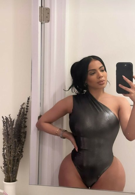 Foto desnuda filtrada de OnlyFans de Edot