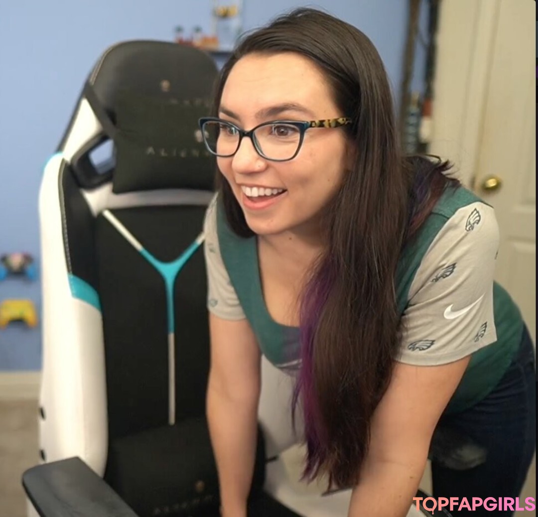 Foto desnuda filtrada de OnlyFans de Trisha Hershberger #261 Foto desnuda filtrada de OnlyFans de Trisha Hershberger #261