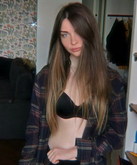 Foto desnuda filtrada de OnlyFans de Arina Berdnikova