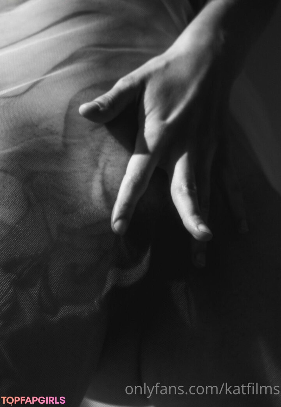 Foto desnuda filtrada de OnlyFans de Kat Cabaret #140 Foto desnuda filtrada de OnlyFans de Kat Cabaret #140