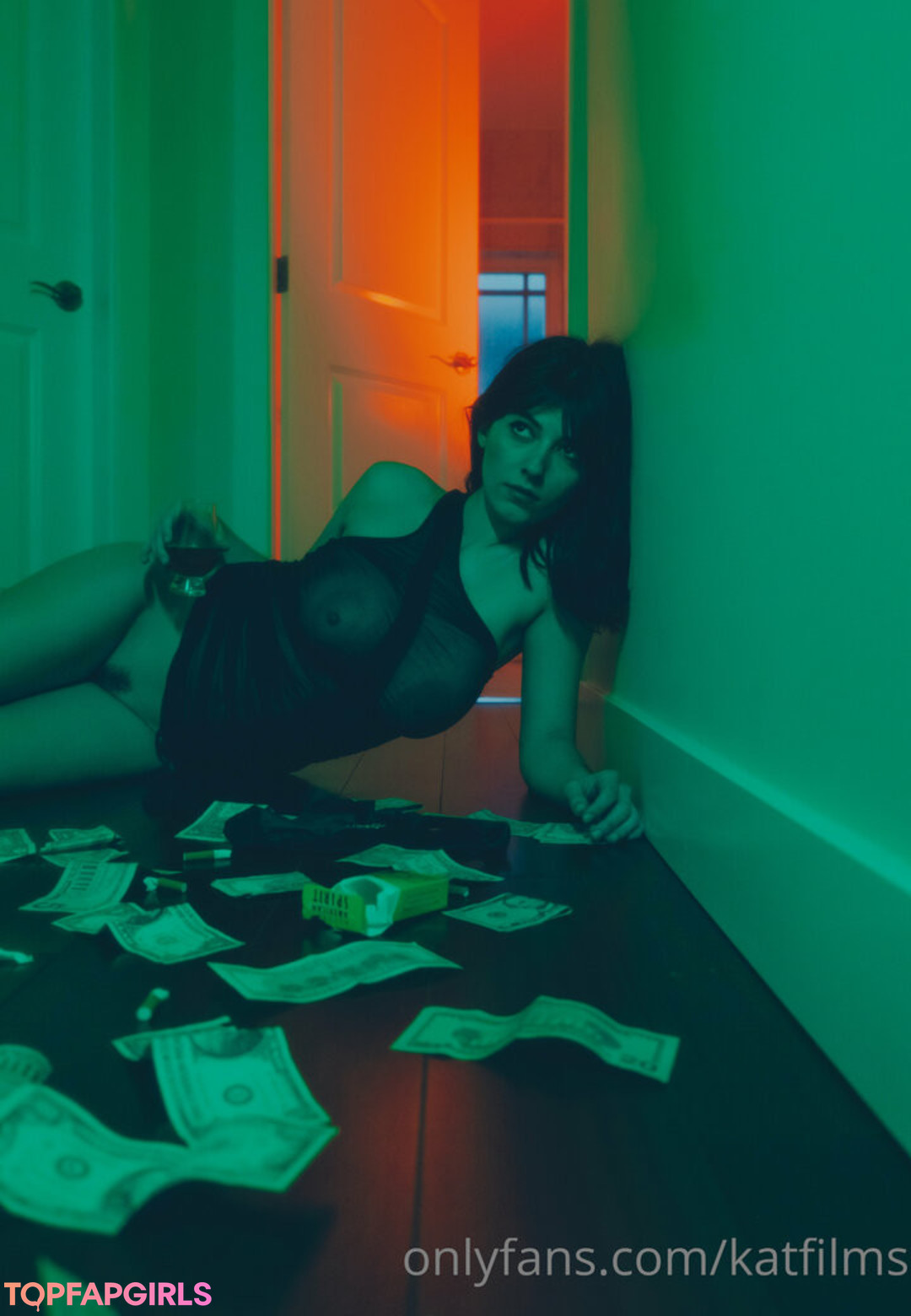 Foto desnuda filtrada de OnlyFans de Kat Cabaret #290 Foto desnuda filtrada de OnlyFans de Kat Cabaret #290