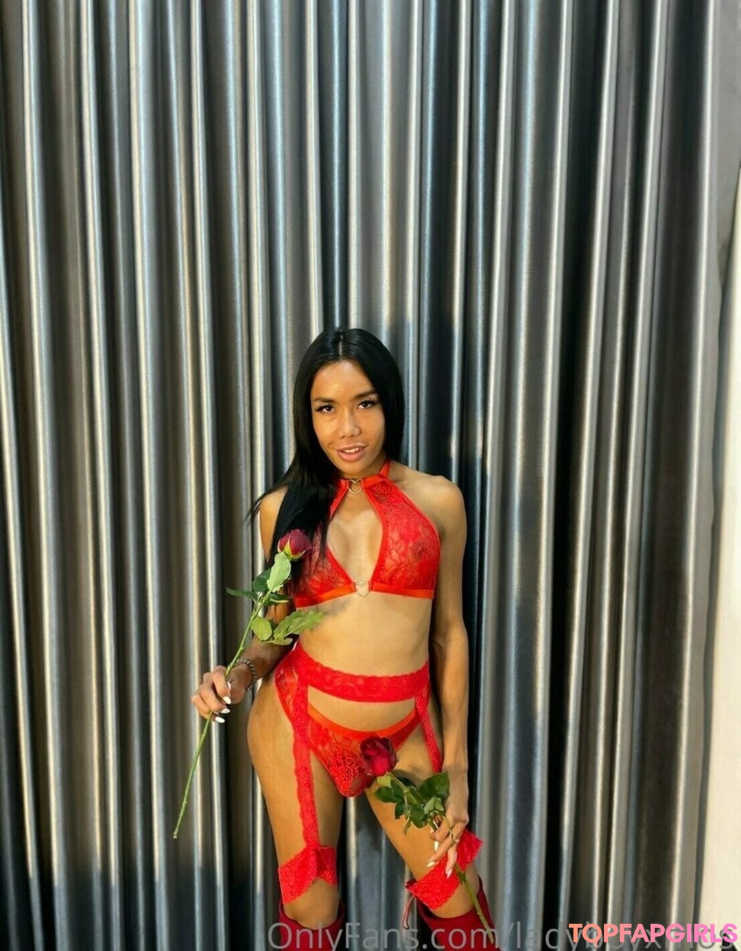 Foto desnuda filtrada de OnlyFans de Ladyboyxmos #181 Foto desnuda filtrada de OnlyFans de Ladyboyxmos #181