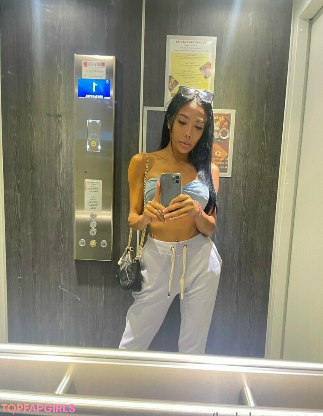 Foto desnuda filtrada de OnlyFans de Ladyboyxmos #269 Foto desnuda filtrada de OnlyFans de Ladyboyxmos #269