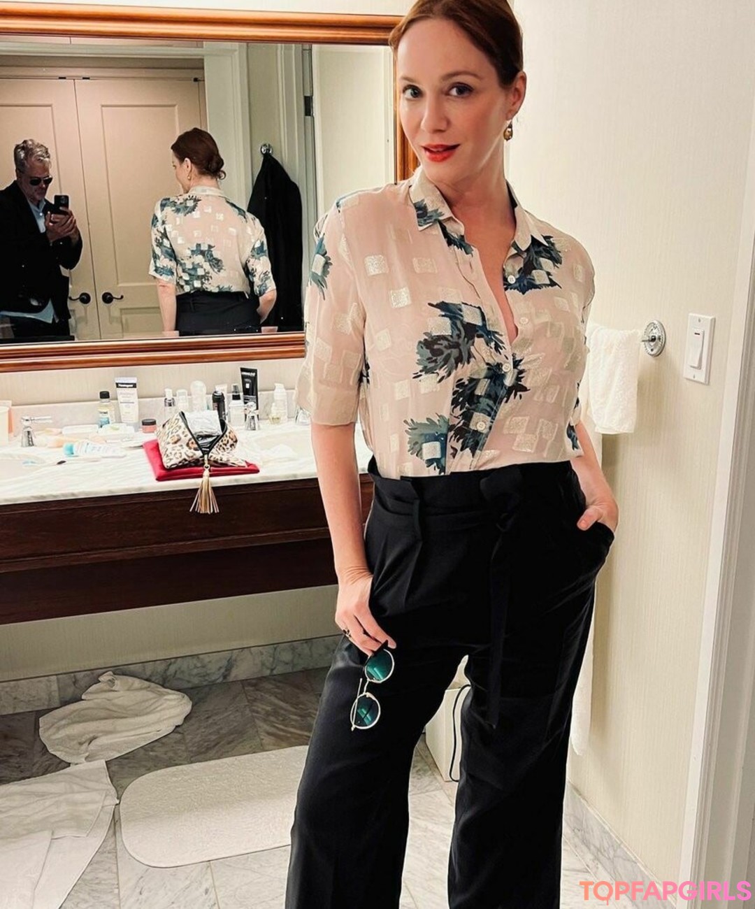 Foto desnuda filtrada de OnlyFans de Christina Hendricks #342 Foto desnuda filtrada de OnlyFans de Christina Hendricks #342