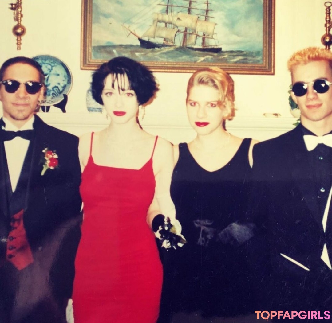 Foto desnuda filtrada de OnlyFans de Christina Hendricks #575 Foto desnuda filtrada de OnlyFans de Christina Hendricks #575