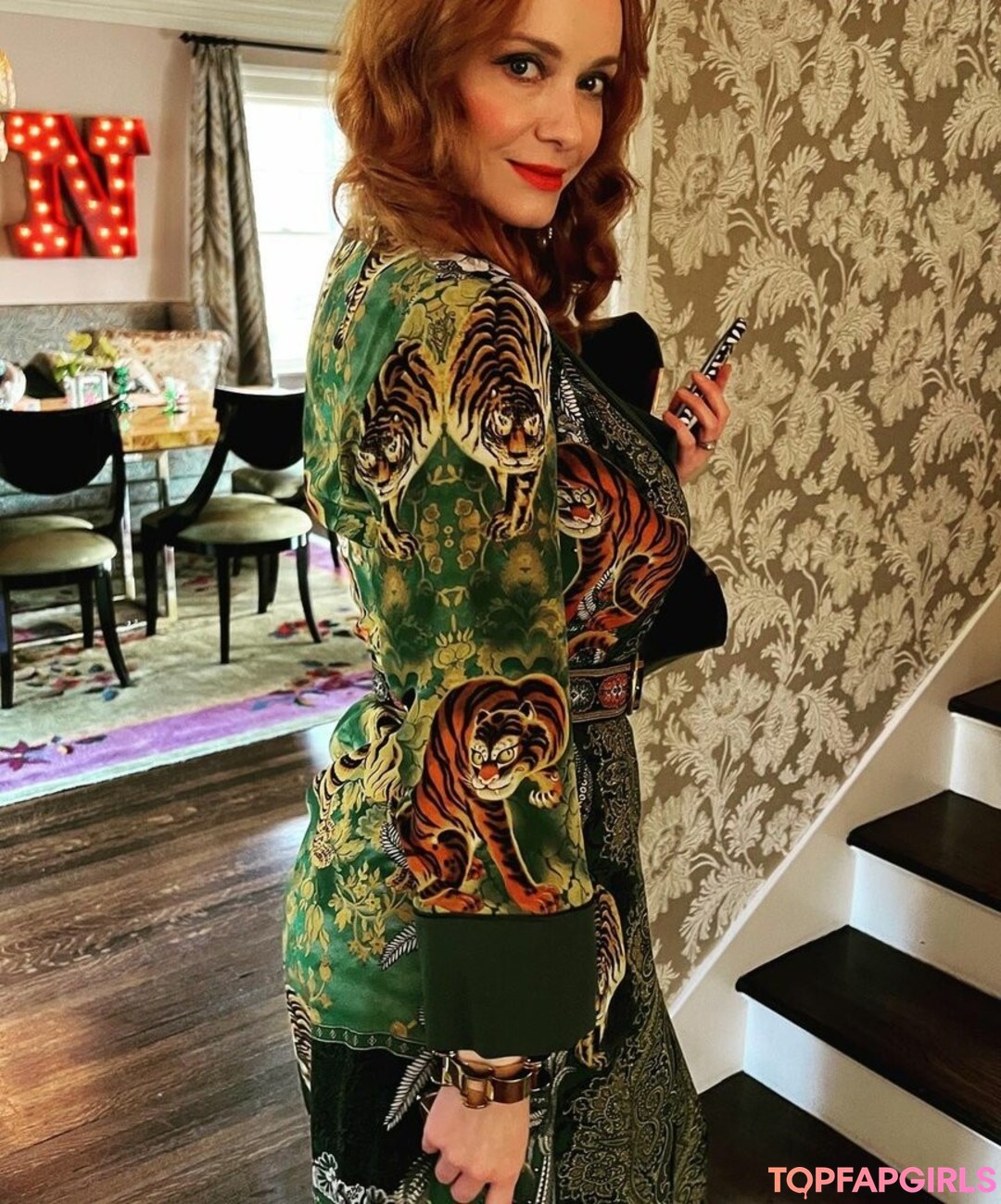 Foto desnuda filtrada de OnlyFans de Christina Hendricks #591 Foto desnuda filtrada de OnlyFans de Christina Hendricks #591