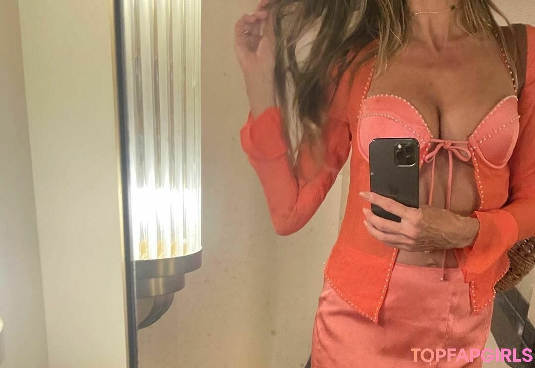 Foto desnuda filtrada de OnlyFans de Heidi Klum #108 Foto desnuda filtrada de OnlyFans de Heidi Klum #108