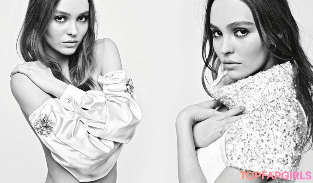 Foto desnuda filtrada de OnlyFans de Lilyrose Depp #329 Foto desnuda filtrada de OnlyFans de Lilyrose Depp #329