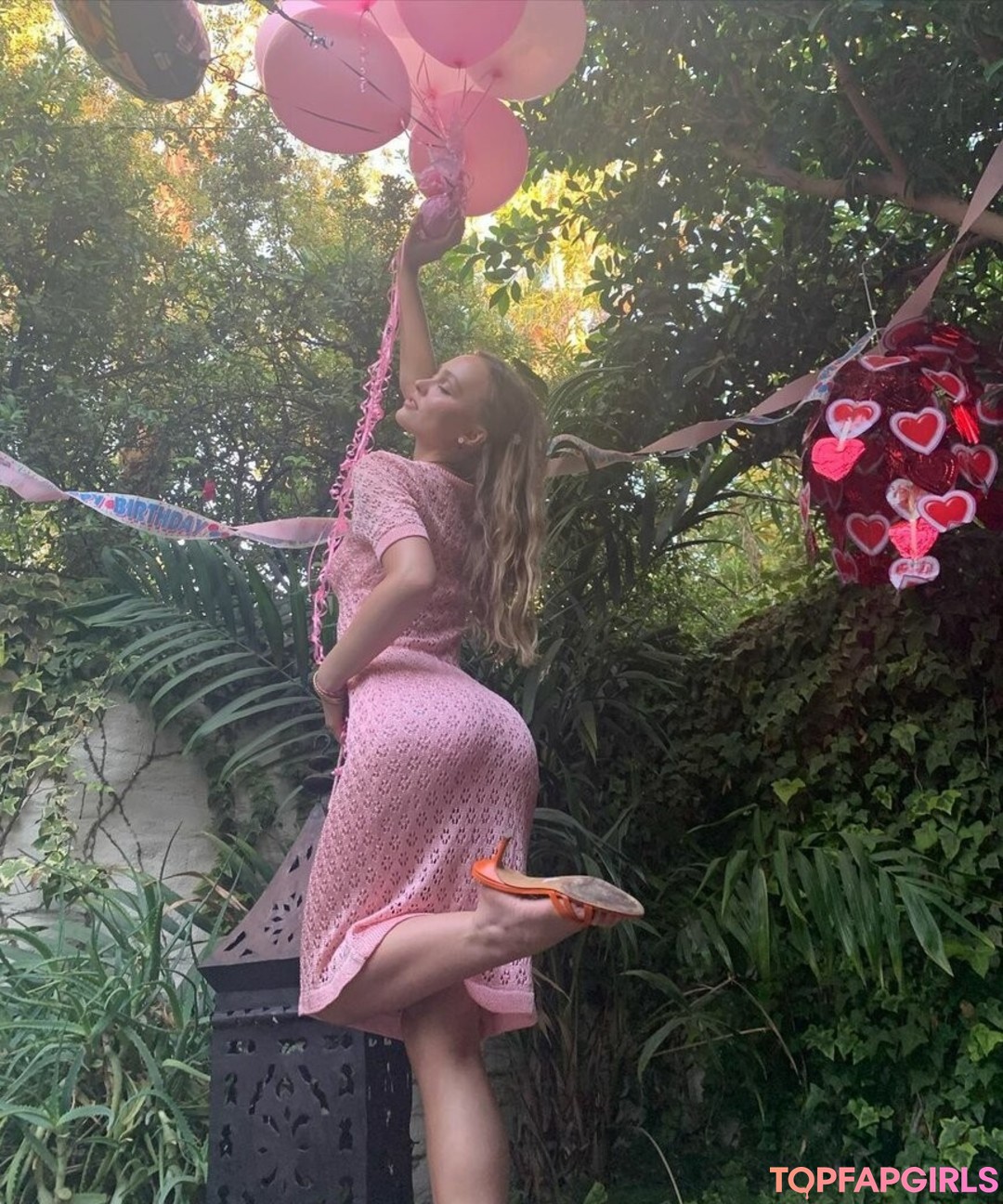 Foto desnuda filtrada de OnlyFans de Lilyrose Depp #374 Foto desnuda filtrada de OnlyFans de Lilyrose Depp #374