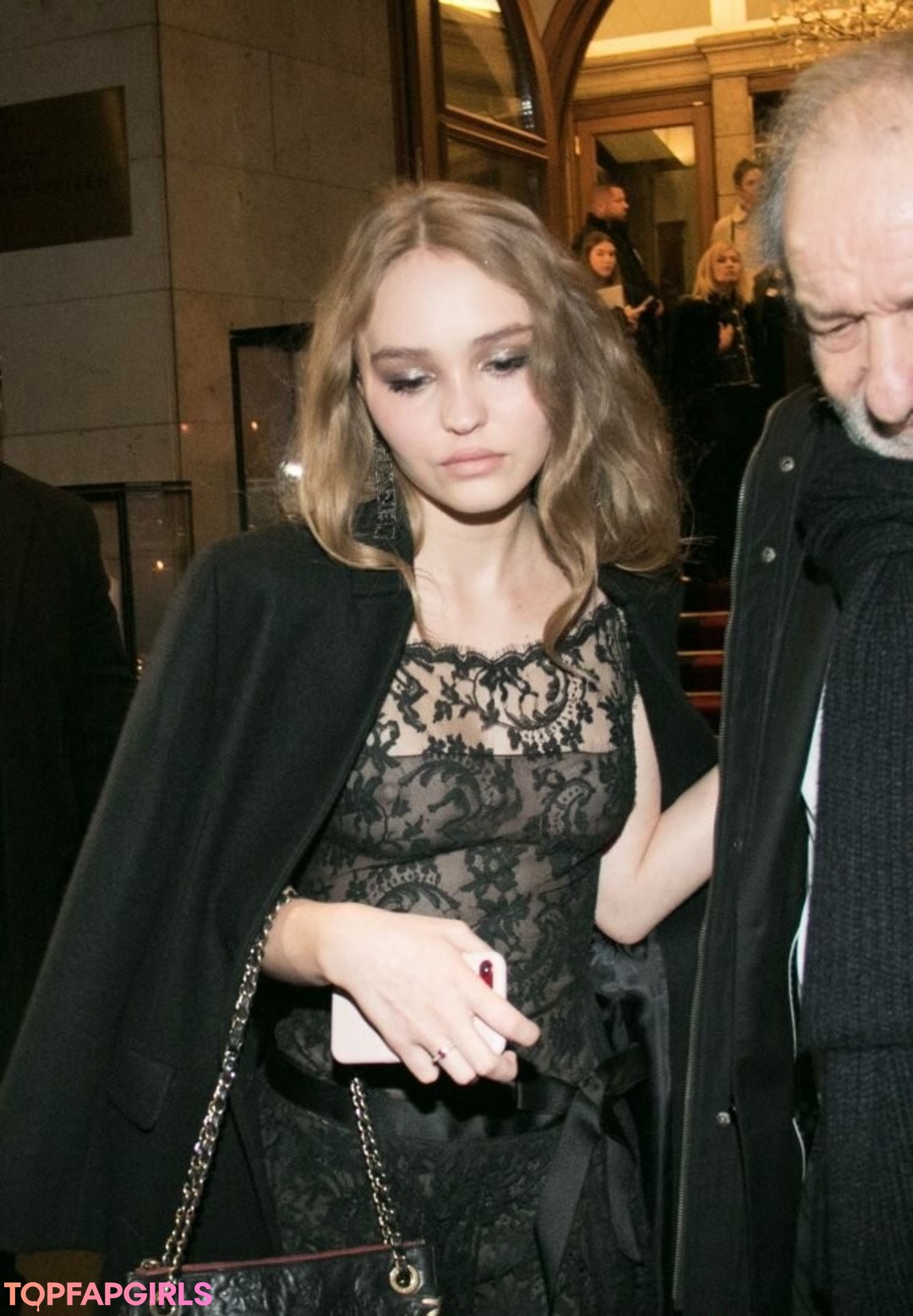Foto desnuda filtrada de OnlyFans de Lilyrose Depp #398 Foto desnuda filtrada de OnlyFans de Lilyrose Depp #398