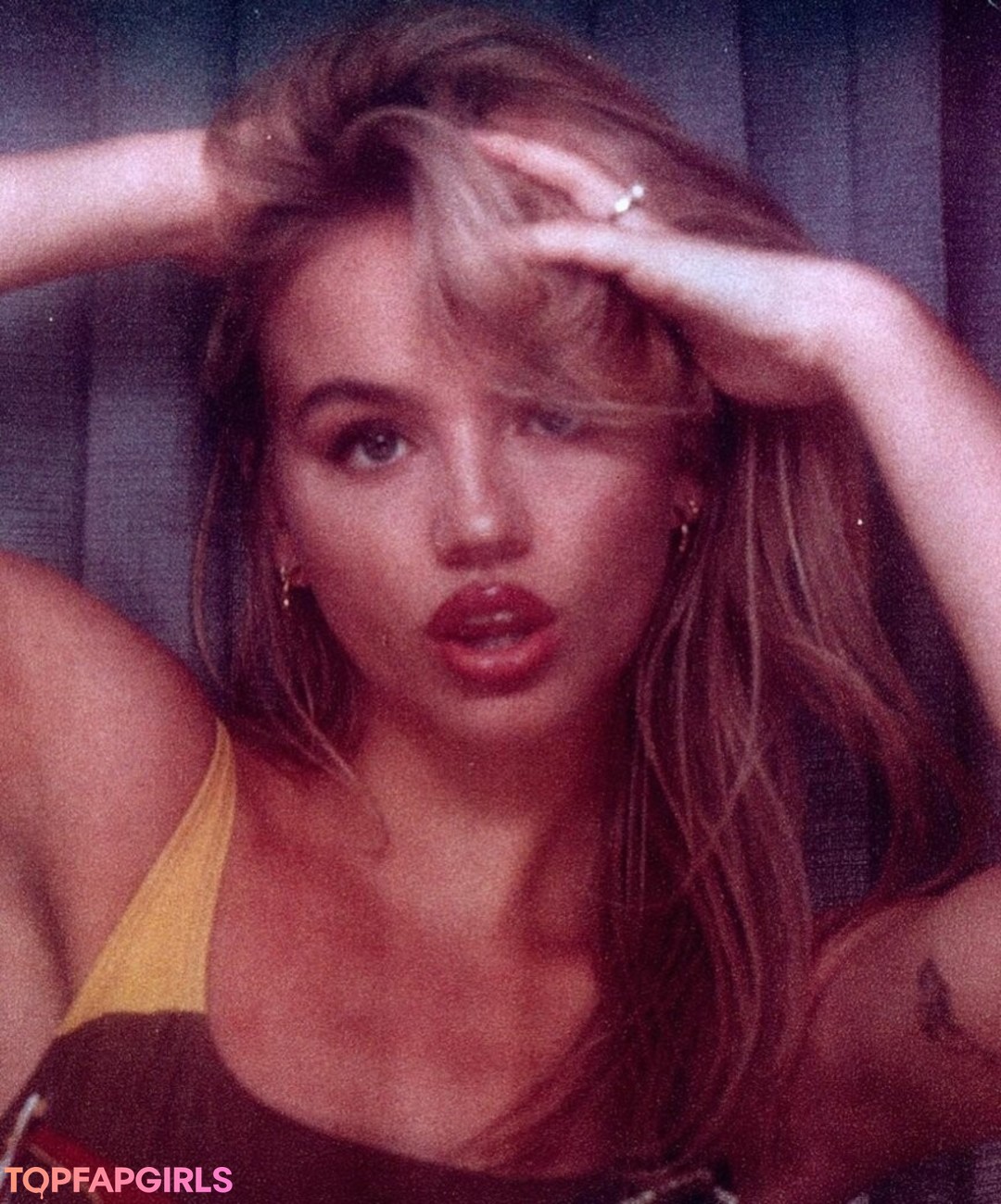 Foto desnuda filtrada de OnlyFans de Emma Brooks #414 Foto desnuda filtrada de OnlyFans de Emma Brooks #414