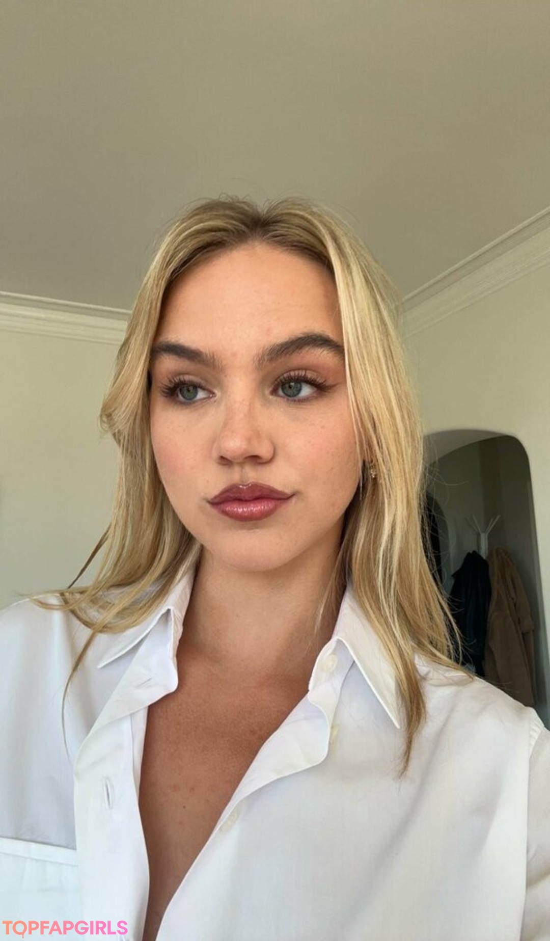 Foto desnuda filtrada de OnlyFans de Emma Brooks #531 Foto desnuda filtrada de OnlyFans de Emma Brooks #531