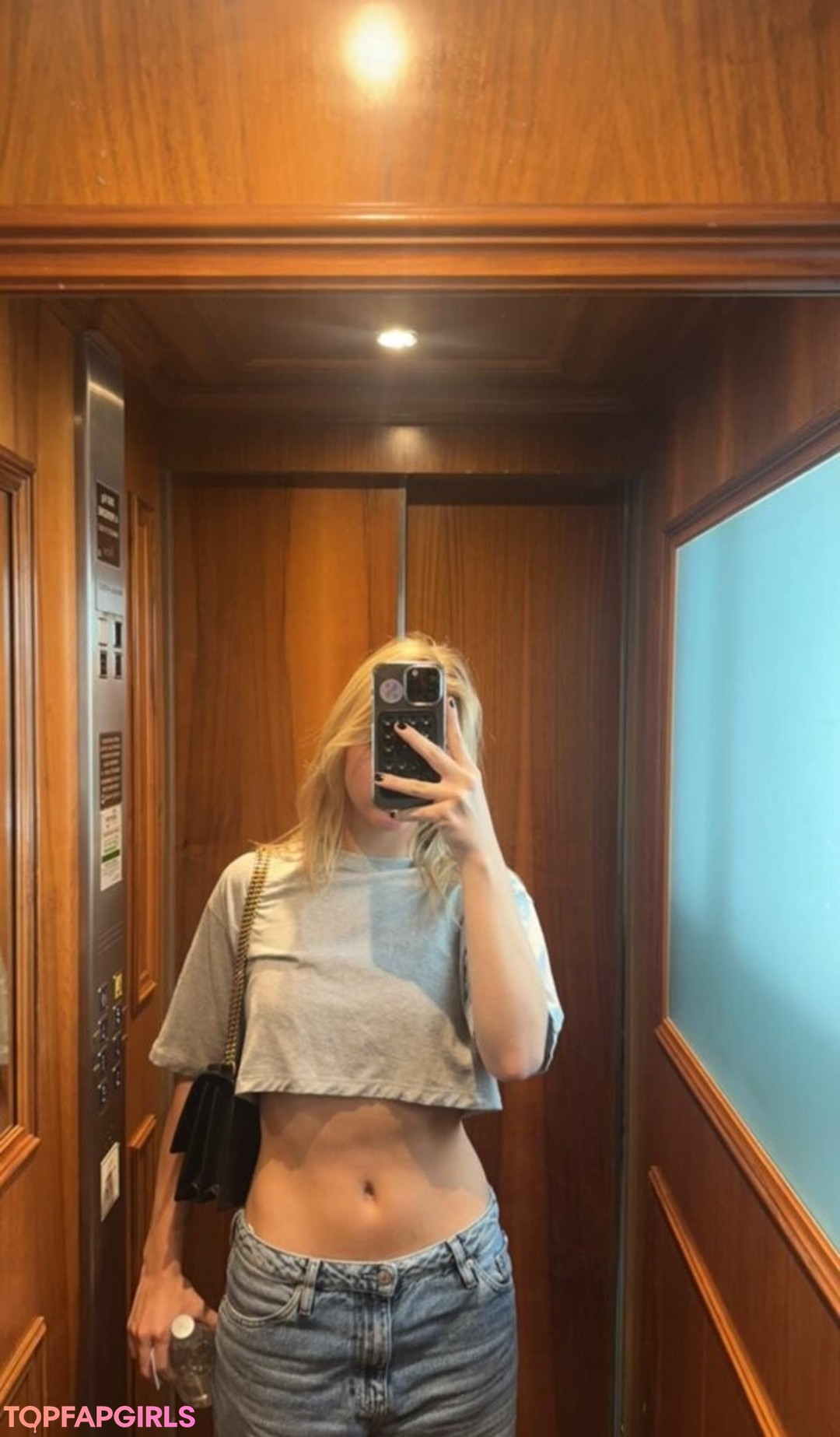 Foto desnuda filtrada de OnlyFans de Emma Brooks #656 Foto desnuda filtrada de OnlyFans de Emma Brooks #656