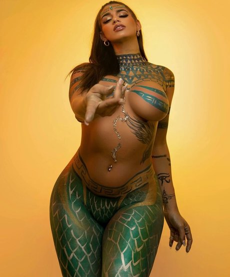 Lia Diaz
