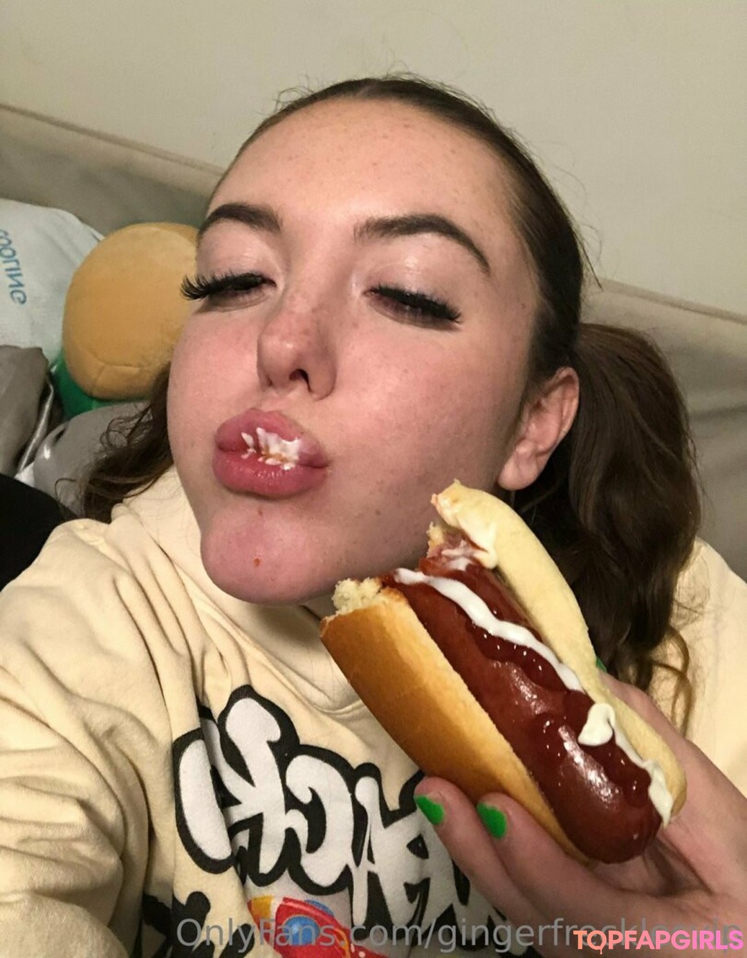 Foto desnuda filtrada de OnlyFans de Gingerfrecklesvip #300 Foto desnuda filtrada de OnlyFans de Gingerfrecklesvip #300