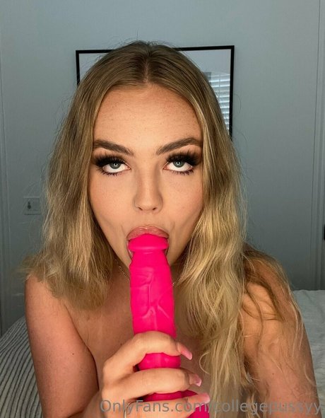 Foto desnuda filtrada de OnlyFans de Collegepussyy