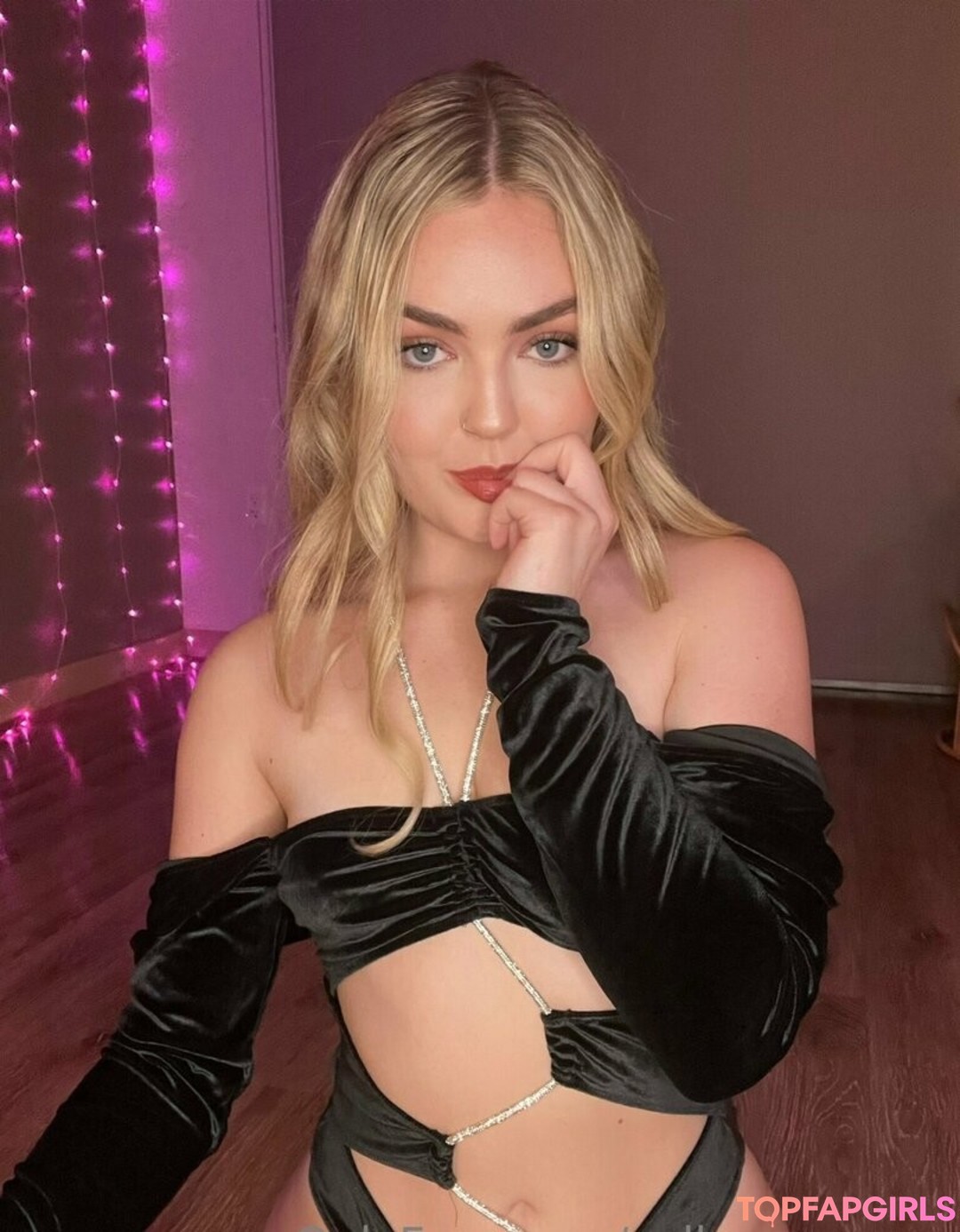 Foto desnuda filtrada de OnlyFans de Collegepussyy #77 Foto desnuda filtrada de OnlyFans de Collegepussyy #77