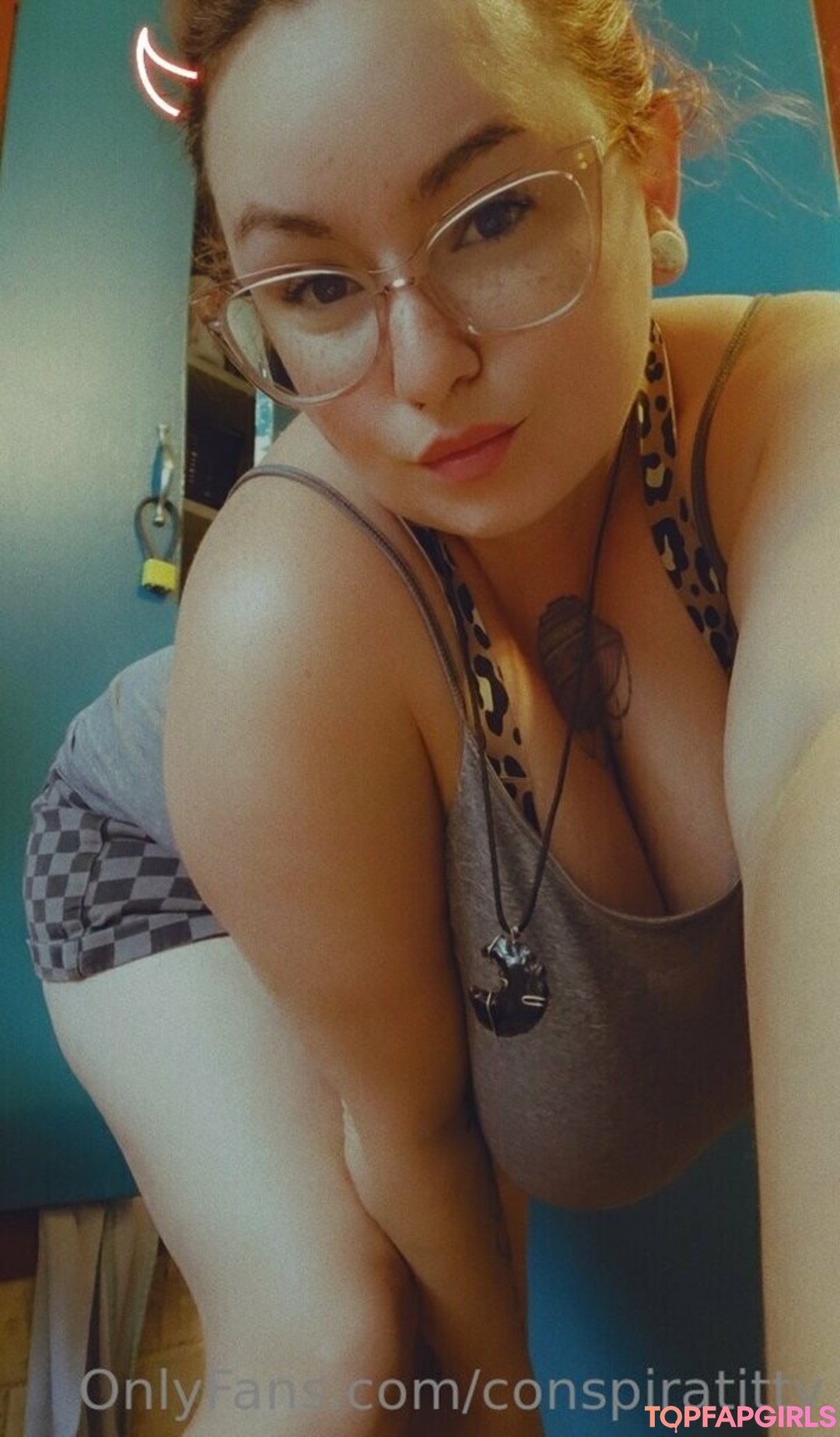 Foto desnuda filtrada de OnlyFans de Conspiratitty #282 Foto desnuda filtrada de OnlyFans de Conspiratitty #282