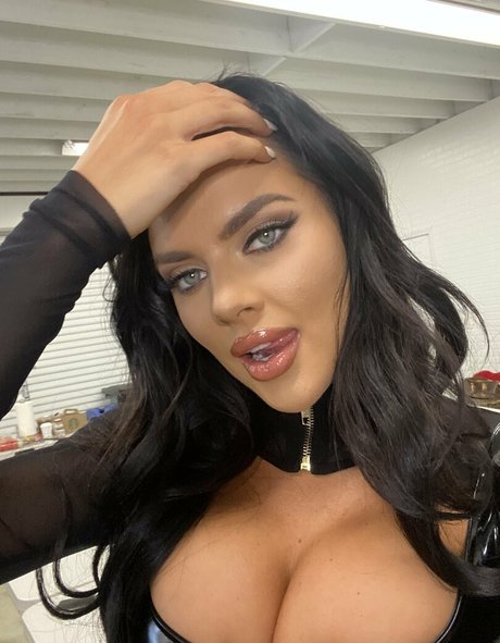 Foto desnuda filtrada de OnlyFans de Kelsie