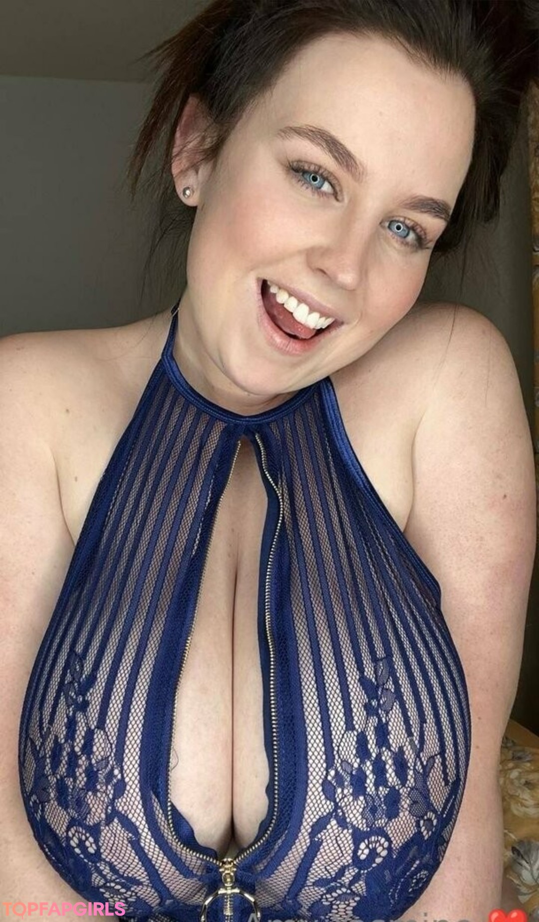 Foto desnuda filtrada de OnlyFans de Amyyasmine #1022 Foto desnuda filtrada de OnlyFans de Amyyasmine #1022