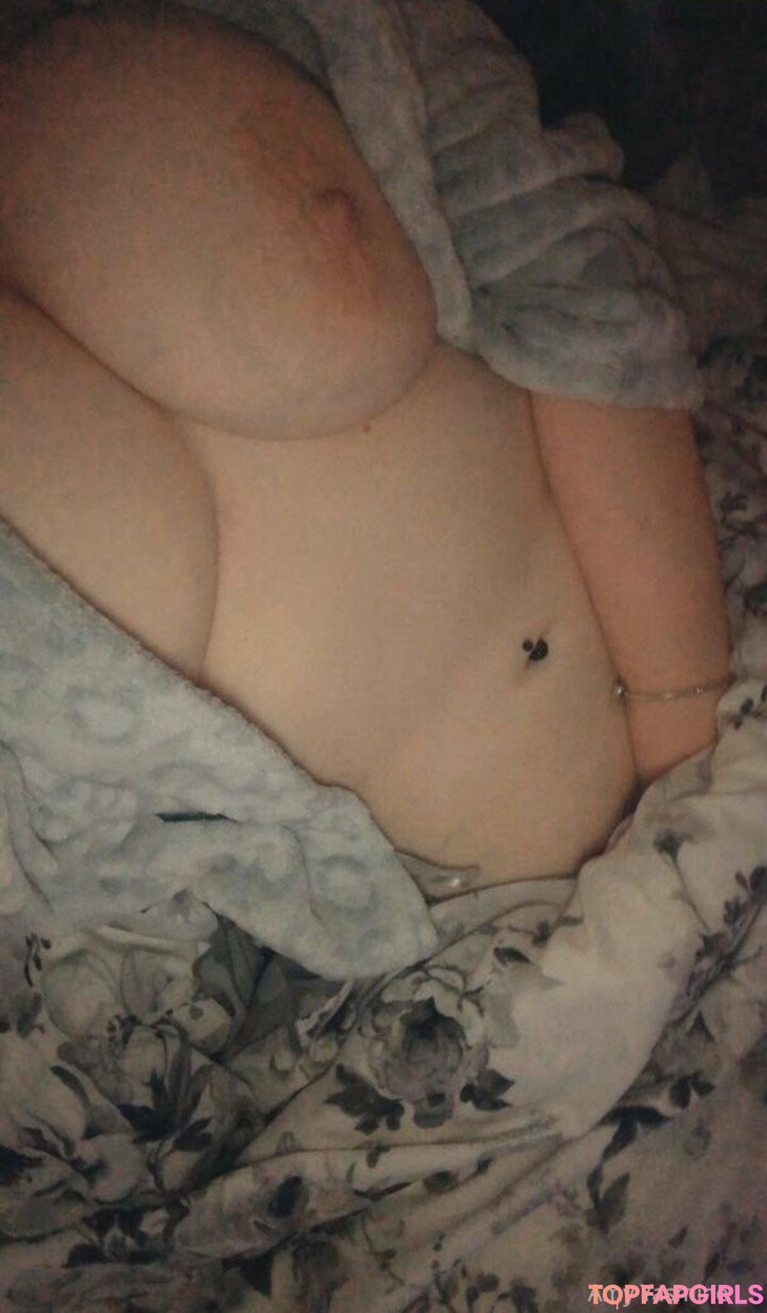 Foto desnuda filtrada de OnlyFans de Amyyasmine #508 Foto desnuda filtrada de OnlyFans de Amyyasmine #508