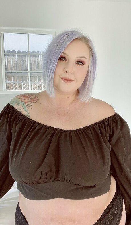 Foto desnuda filtrada de OnlyFans de Violetmae48