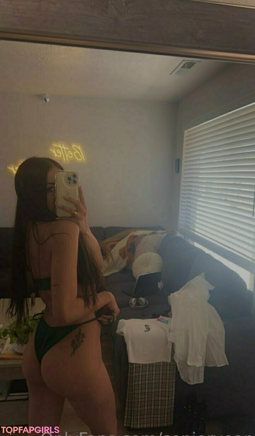 Foto desnuda filtrada de OnlyFans de Senioryear #521 Foto desnuda filtrada de OnlyFans de Senioryear #521