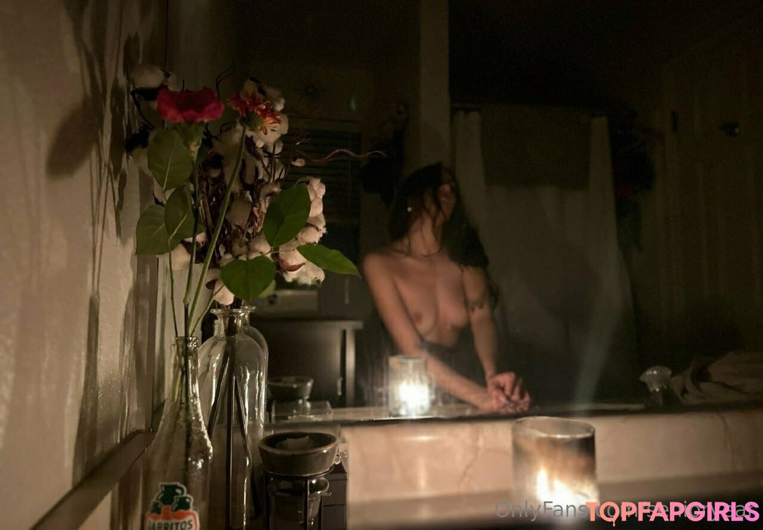 Foto desnuda filtrada de OnlyFans de Senioryear #645 Foto desnuda filtrada de OnlyFans de Senioryear #645